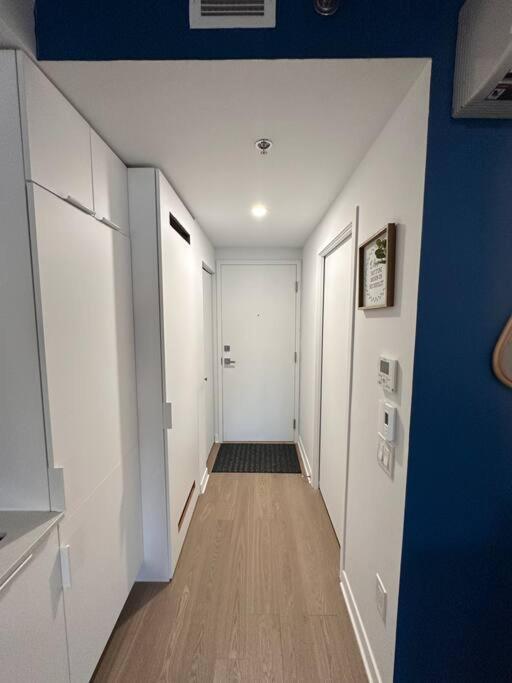 Bel Appartement Au Centre-Ville Монреал Екстериор снимка