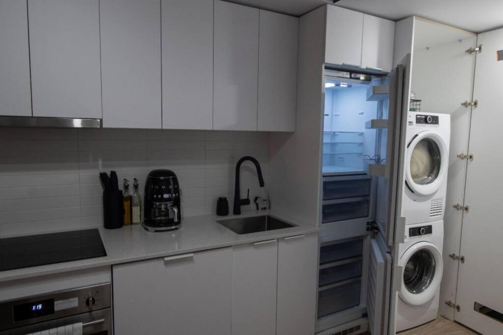 Bel Appartement Au Centre-Ville Монреал Екстериор снимка