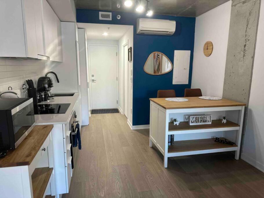 Bel Appartement Au Centre-Ville Монреал Екстериор снимка