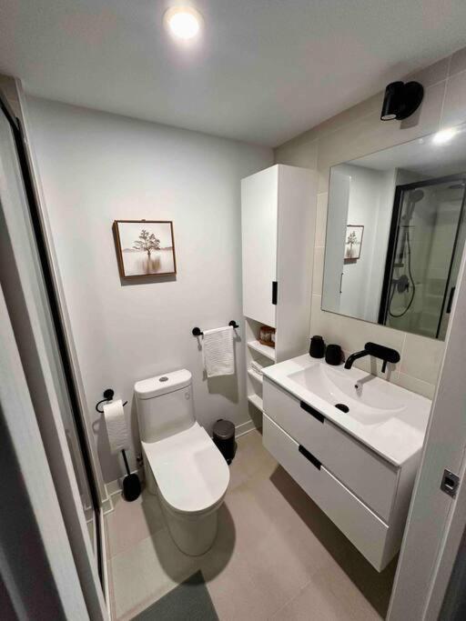 Bel Appartement Au Centre-Ville Монреал Екстериор снимка